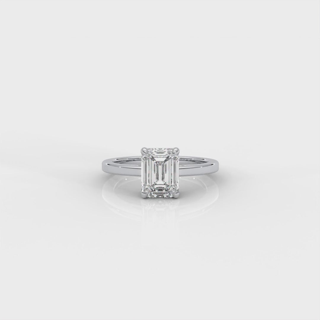 Diamond Ring Emeraldcut Solitaire