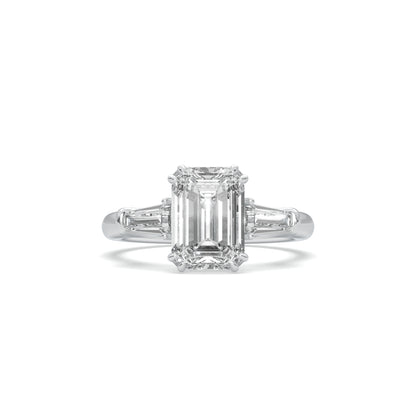 Diamond Ring Emeraldcut - Bond Street