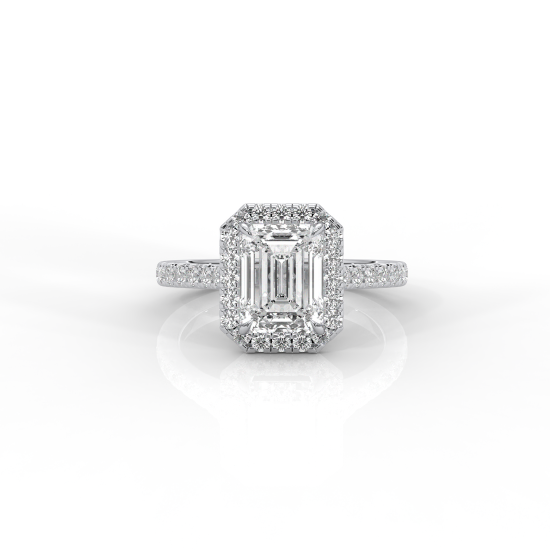 Diamond Ring Emeraldcut with Halo and Diamonds on Band